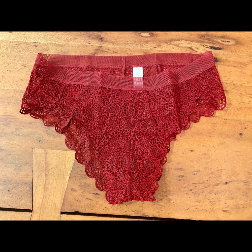 DKNY crimson lace boyshorts